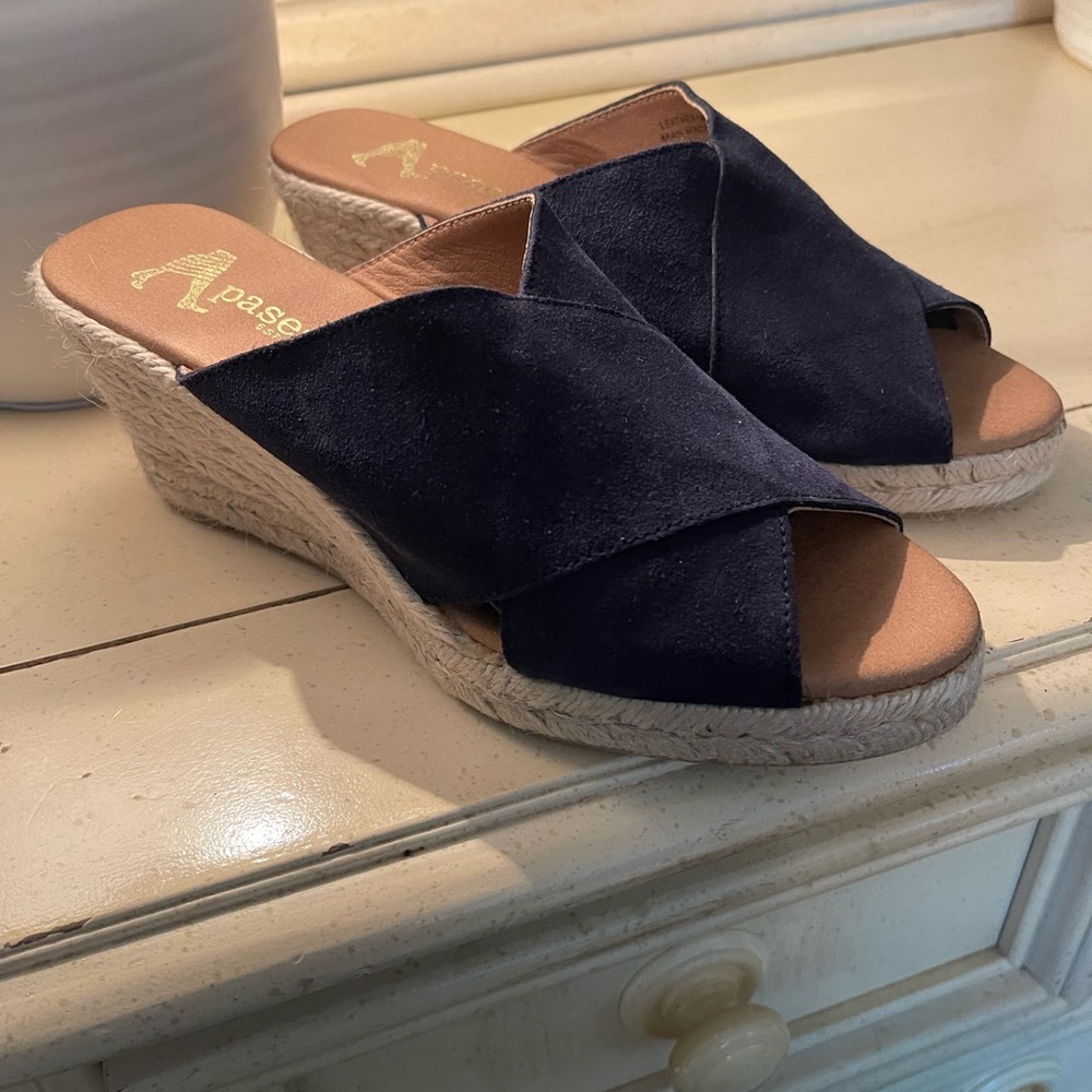 Blue comfort wedge sandal